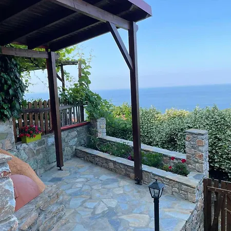 To Patriko Mas Guesthouse-2 Апартаменты