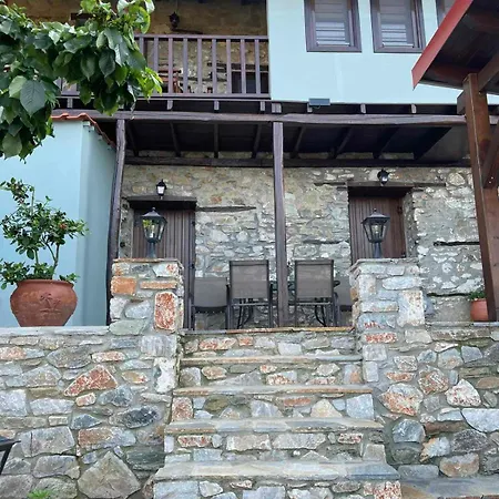 To Patriko Mas Guesthouse-2 Палеос-Пантелеймонас