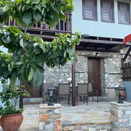 To Patriko Mas Guesthouse-2