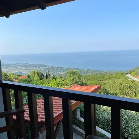 Апартаменты To Patriko Mas Guesthouse-2 Палеос-Пантелеймонас