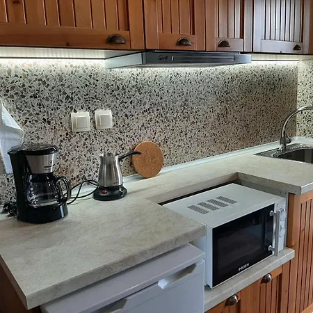 To Patriko Mas Guesthouse-2 Апартаменты Палеос-Пантелеймонас